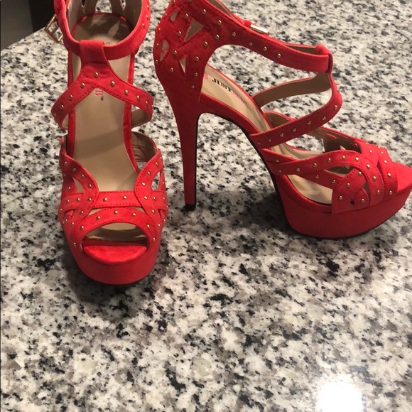 Red peep toe heels - Picture 2 of 3